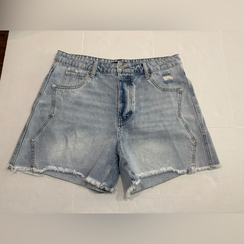 Flying Monkey denim jean shorts ultra high rise light wash 31 used Buckle